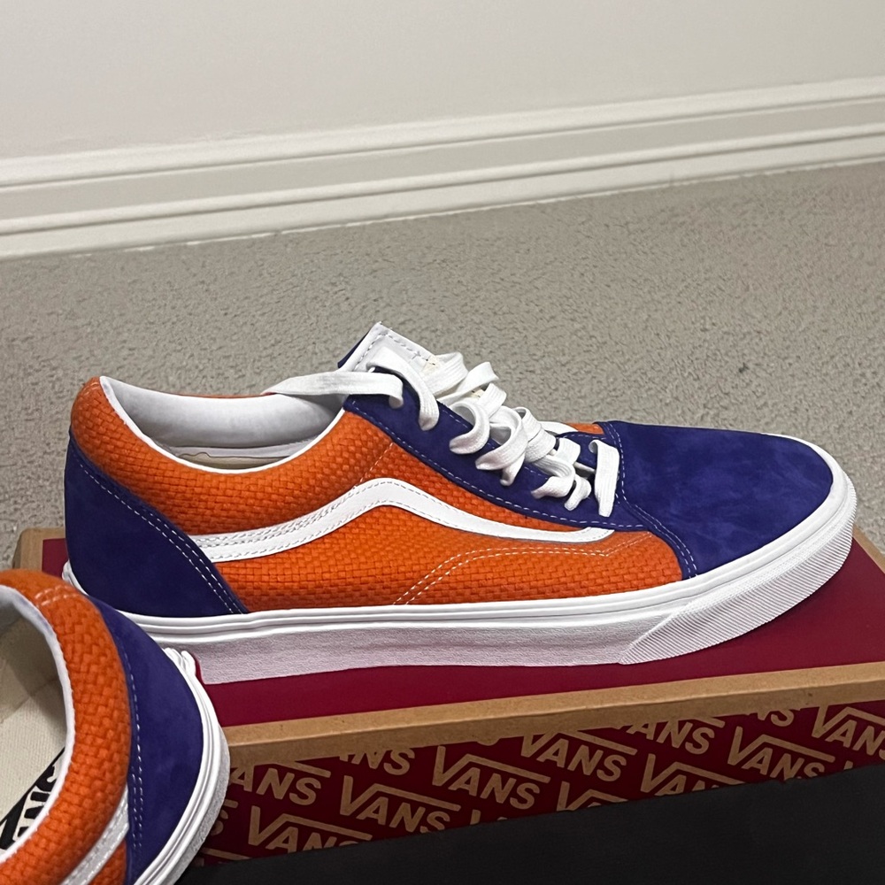 Brand new Vans kicks! - Picture 5 of 7